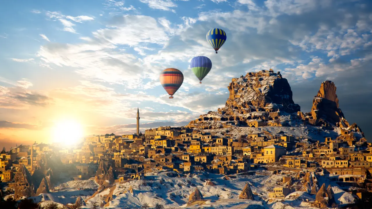 Cappadocia: Hot Air Balloon Tour and the Most Beautiful Tourist Spots
