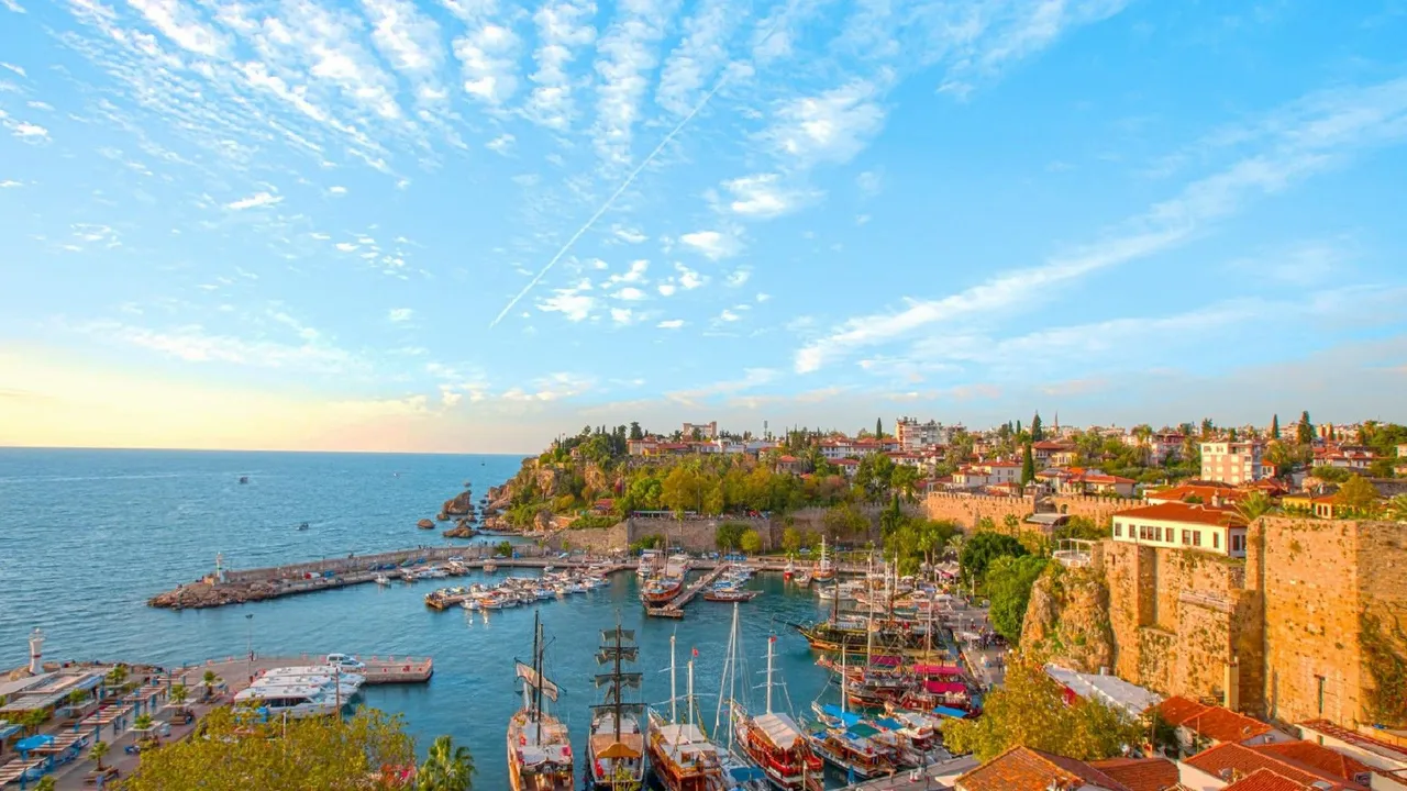 Tourism in Antalya: Discover the most beautiful coastal cities and recreational activities