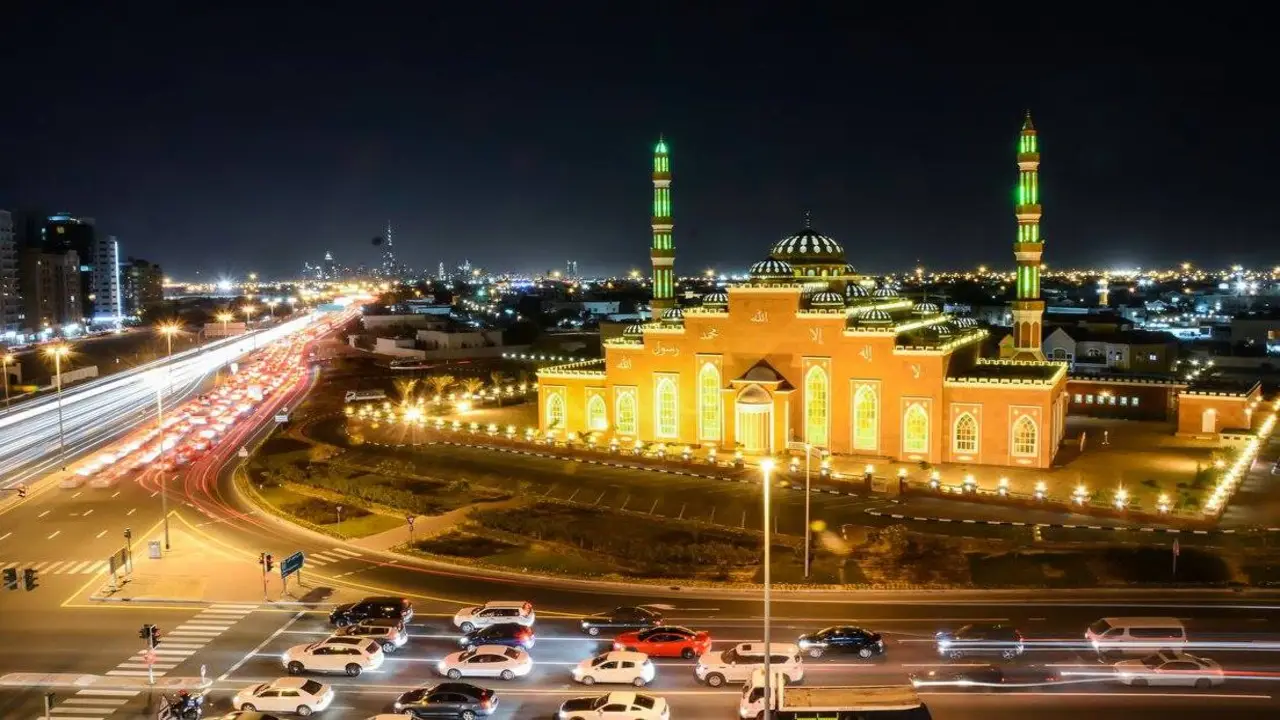 EN//Al Barsha,,AR//البرشاء,,TR//El Barşa,,RU//Аль Барша,,FA//البرشا,,ZH//Al Barsha
