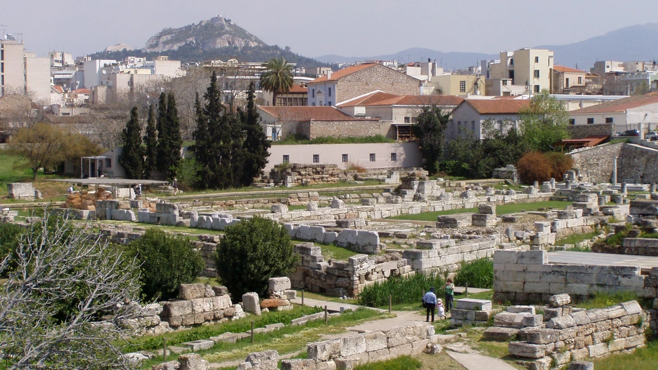 EN//Kerameikos,,AR//كيراميكوس,,TR//Keramikos,,RU//Керамик,,FA//کرامیکوس,,ZH//凯拉米克斯